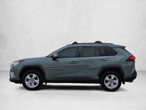 Used 2020 Toyota RAV4 XLE w/ Convenience Package image 9