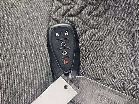 Certified 2024 Chevrolet Equinox LT w/ LPO, Floor Liner Package FWD image 40