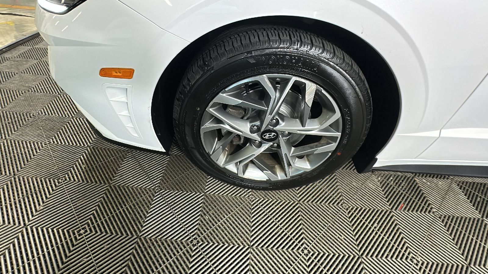 Used 2023 Hyundai Sonata SEL w/ Cargo Package FWD image 11