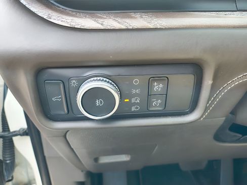 Used 2020 Ford Explorer Platinum w/ Premium Technology Package image 20