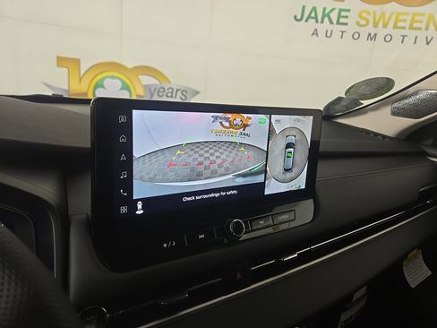 New 2025 Mitsubishi Outlander SE image 21