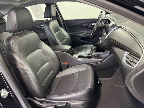 Used 2020 Chevrolet Malibu LT w/ Leather Package FWD image 30