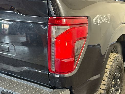 Used 2024 Ford F150 XLT w/ XLT Black Appearance Package image 33