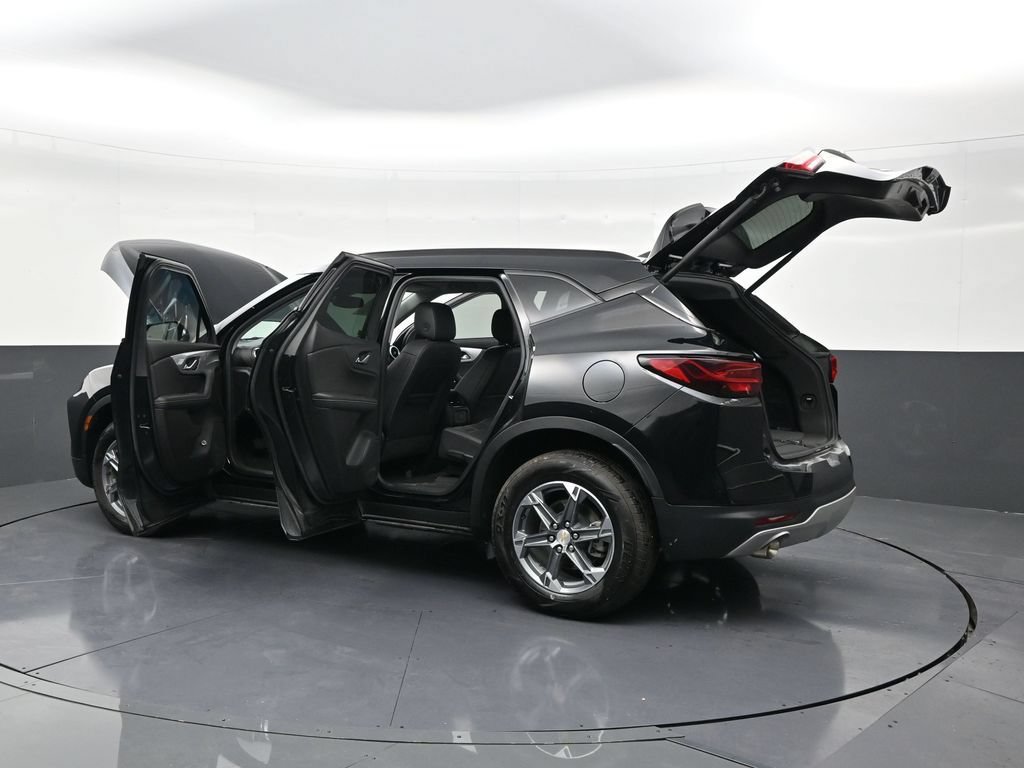 Used 2024 Chevrolet Blazer LT FWD image 33