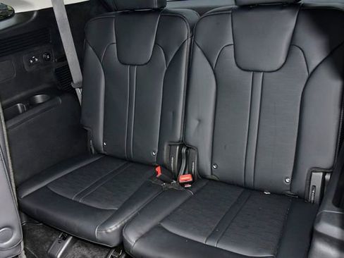 Certified 2025 Kia Sorento EX w/ EX Panoramic Sunroof Package image 16