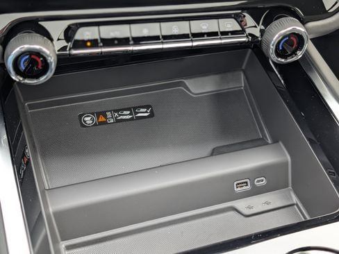 New 2026 Chevrolet Tahoe Premier w/ Sun And Tow Package image 19