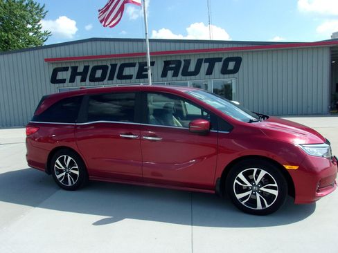 Used 2022 Honda Odyssey Touring image 2