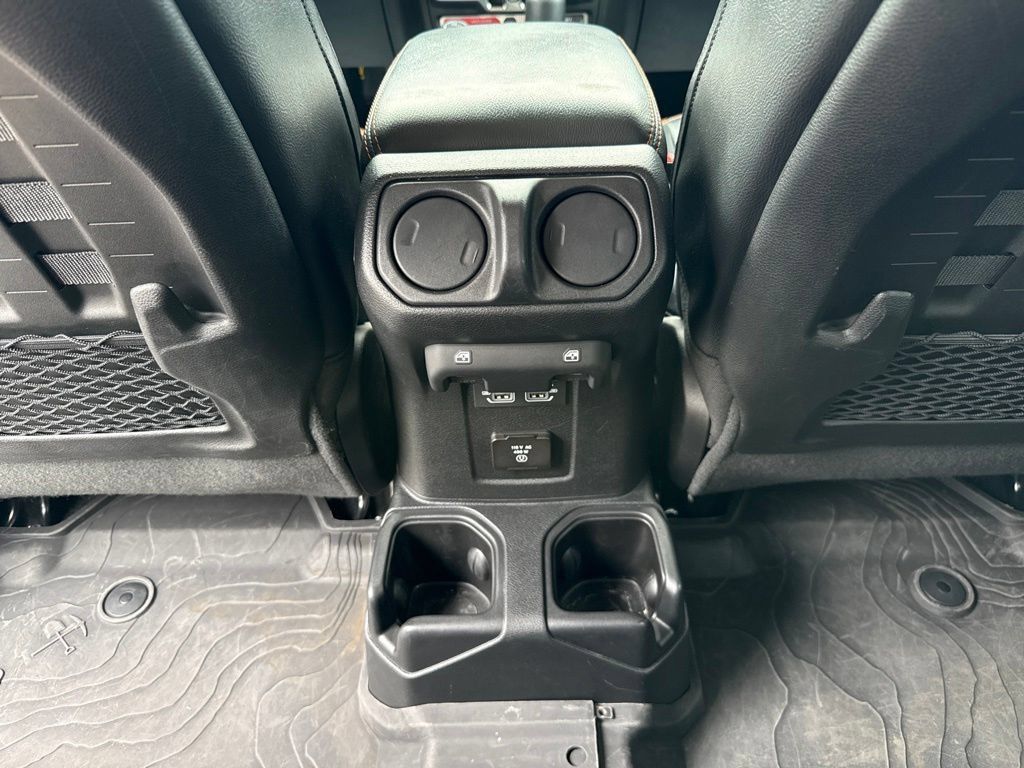 Used 2023 Jeep Gladiator Mojave w/ LED Lighting Group AWD/4WD image 16