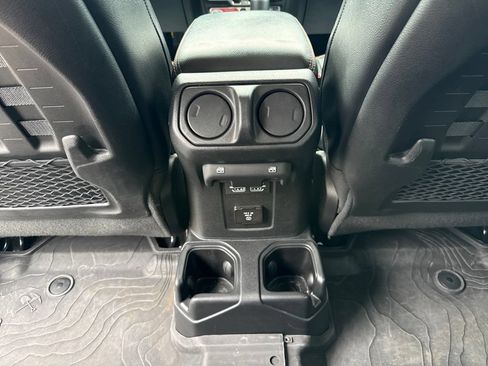 Used 2023 Jeep Gladiator Mojave w/ LED Lighting Group AWD/4WD image 16