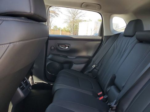 Certified 2025 Acura ADX Base image 14