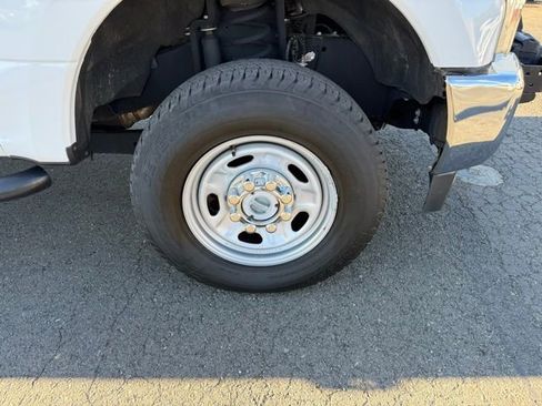 Used 2019 Ford F350 XL w/ Power Equipment Group image 12