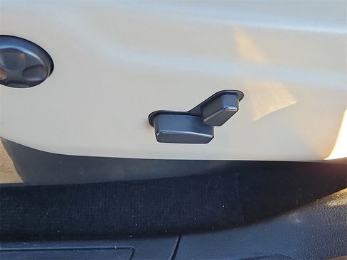 Used 2021 Dodge Durango SXT image 22