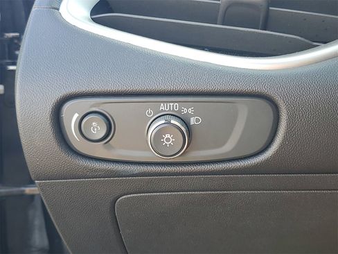 Used 2024 Chevrolet Malibu LT image 20