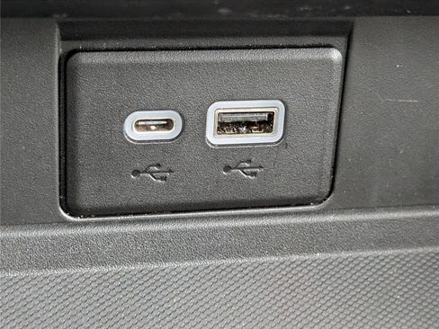 Used 2022 Chevrolet Tahoe LT image 26