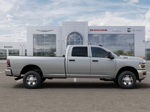 New 2026 RAM 2500 Tradesman w/ Chrome Appearance Group image 21