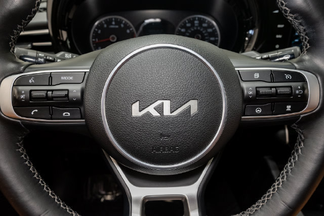 Used 2023 Kia K5 GT-Line AWD/4WD image 11