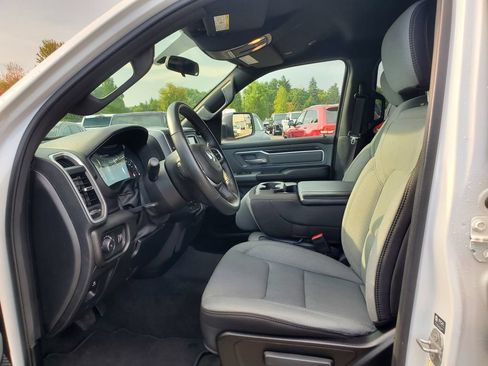 Used 2023 RAM 1500 Big Horn AWD/4WD image 16
