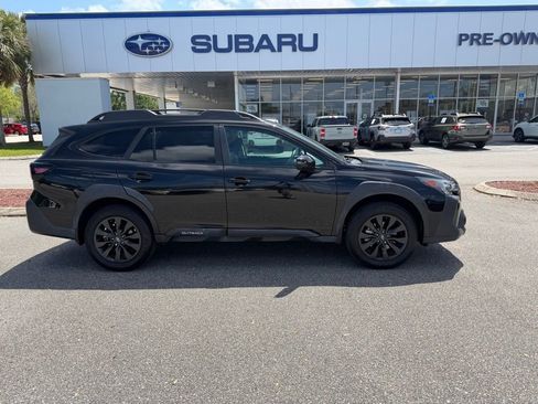 Used 2023 Subaru Outback Onyx Edition image 2