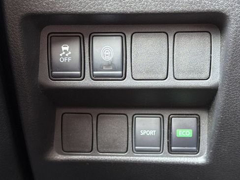 Used 2021 Nissan Rogue Sport S FWD image 9