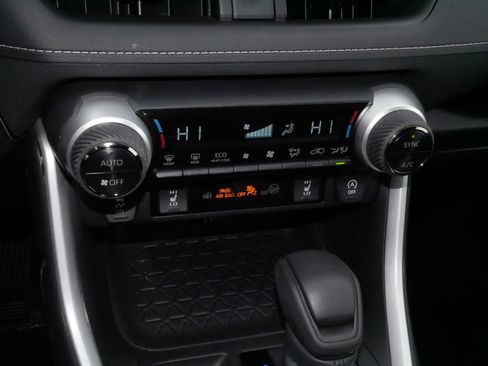 Certified 2024 Toyota RAV4 XLE w/ Convenience Package AWD/4WD image 23