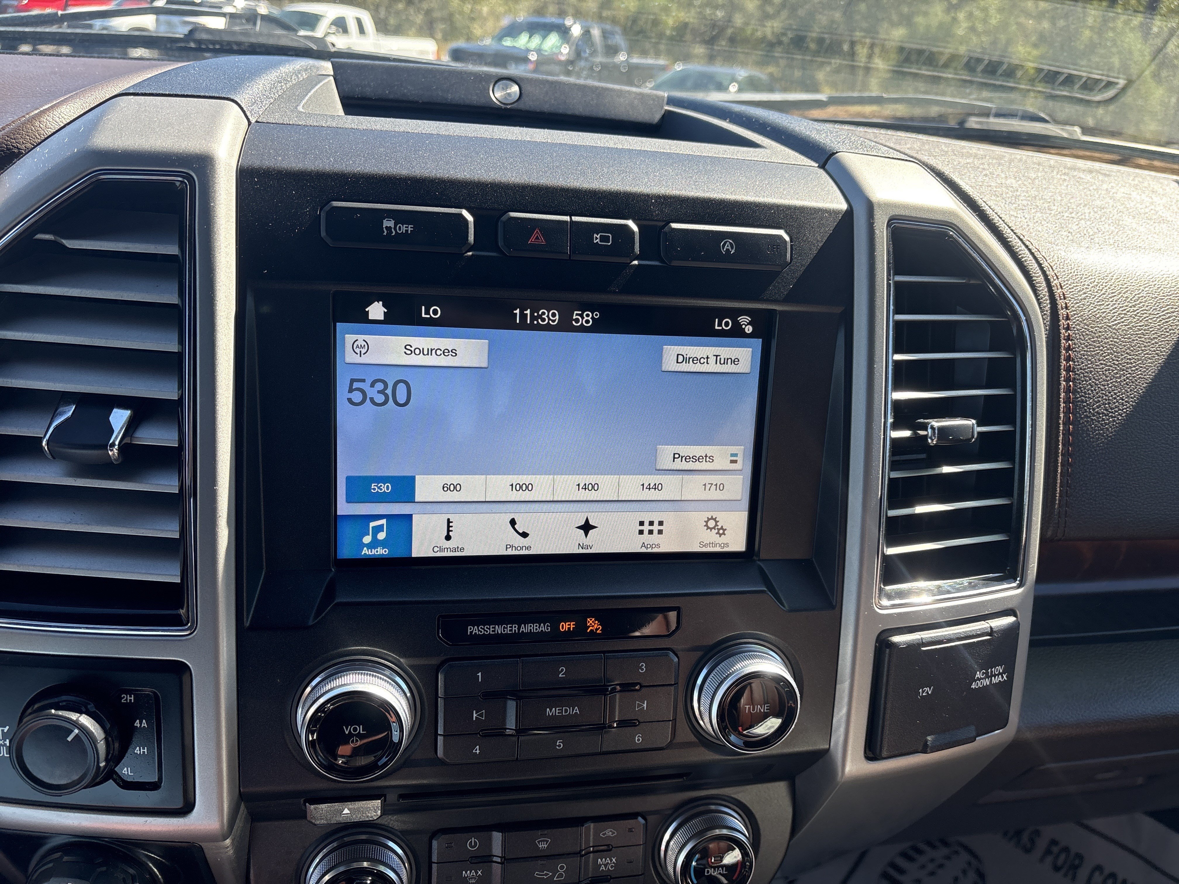 Used 2018 Ford F150 King Ranch w/ Equipment Group 601A Luxury AWD/4WD image 22