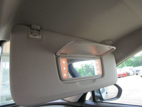 Used 2023 Buick Envision Essence AWD/4WD image 37