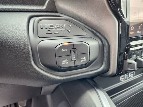 New 2026 RAM 2500 Big Horn AWD/4WD image 17