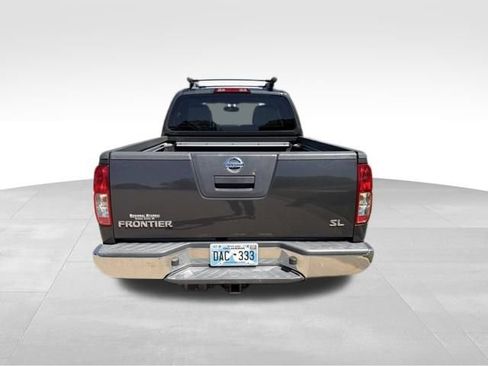Used 2012 Nissan Frontier SL RWD image 4