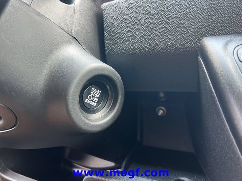 Used 2025 RAM ProMaster 2500 w/ Convenience Group FWD image 8