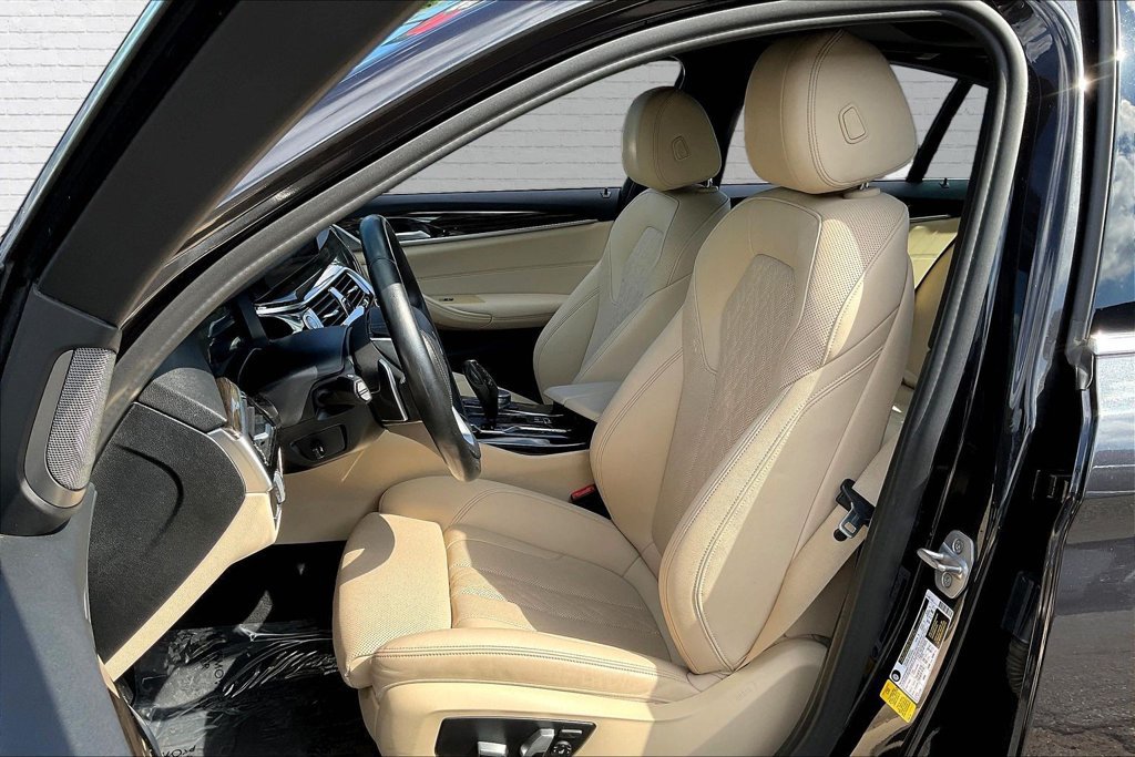 Used 2022 BMW 540i w/ Premium Package RWD image 20