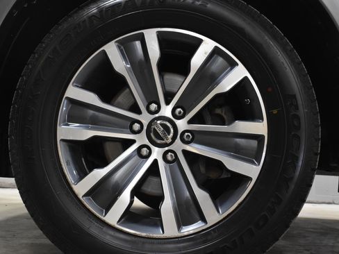 Used 2020 Nissan Armada SL w/ Premium Package image 34