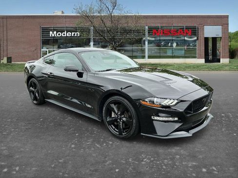 Used 2021 Ford Mustang GT Premium w/ Equipment Group 401A RWD image 5