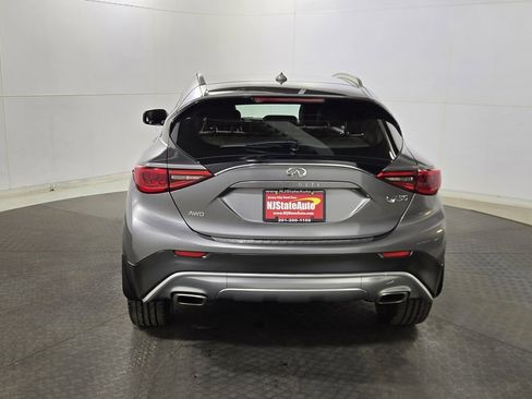 Used 2018 INFINITI QX30 AWD image 6