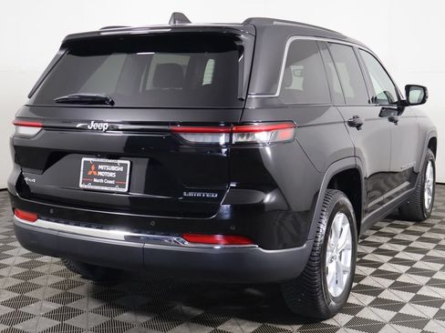 Used 2023 Jeep Grand Cherokee Limited AWD/4WD image 11