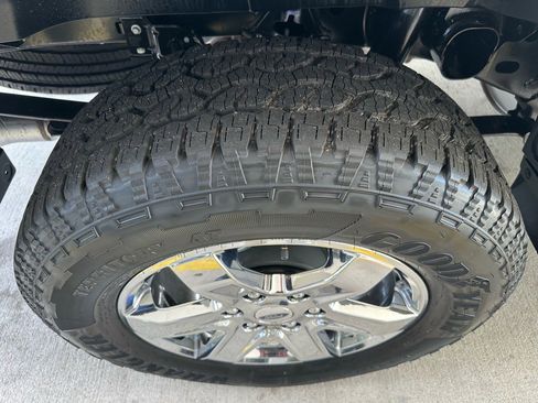 New 2025 Ford Ranger Lariat w/ Chrome Accent Package image 12