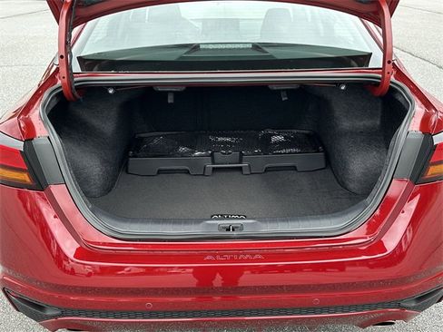 New 2025 Nissan Altima 2.5 SV w/ SV Special Edition Package image 13