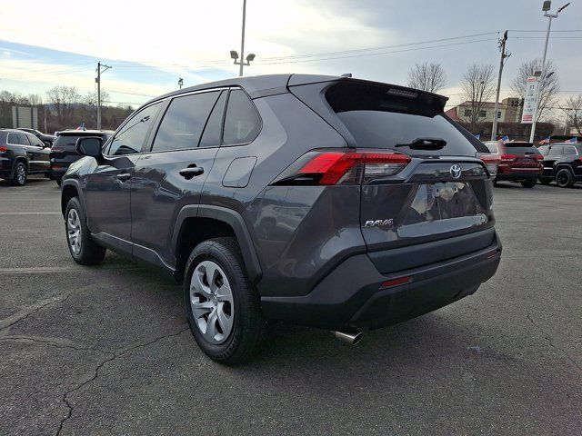 Used 2023 Toyota RAV4 LE FWD image 4