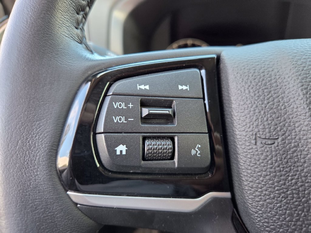 Used 2025 Honda Odyssey Touring image 21