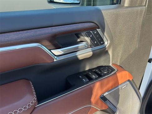 New 2026 GMC Sierra 2500 Denali Ultimate image 22