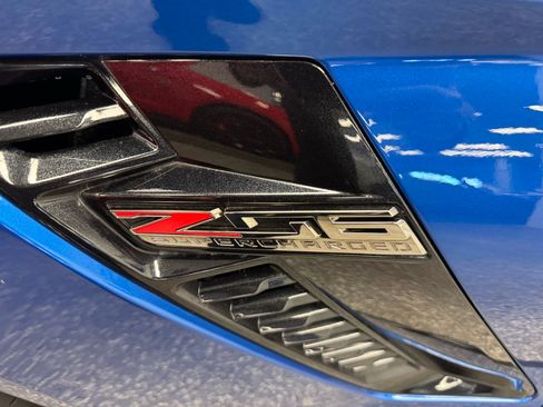 Used 2016 Chevrolet Corvette Z06 w/ 3LZ Preferred Equipment Group image 24