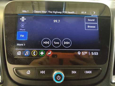 Used 2021 Chevrolet Malibu LT image 25