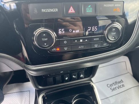 Used 2018 Mitsubishi Outlander GT image 15
