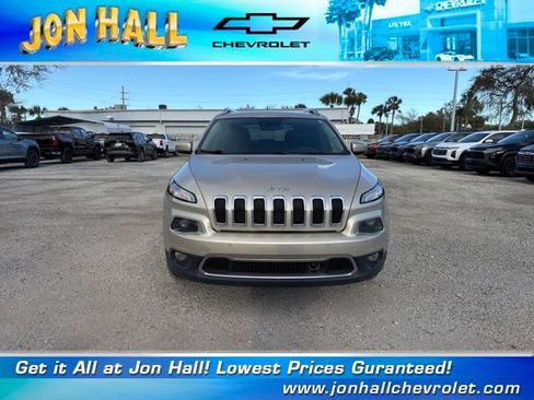 Used 2015 Jeep Cherokee Limited w/ Luxury Group image 17