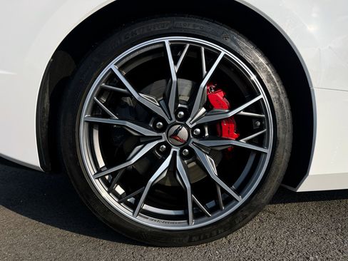 Used 2025 Chevrolet Corvette Stingray Premium Cpe w/ Z51 Performance Package image 25