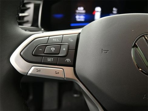 New 2026 Volkswagen Jetta SE image 28