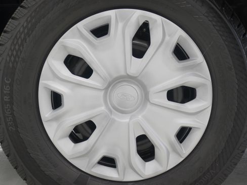 Used 2015 Ford Transit 350 XLT RWD image 24
