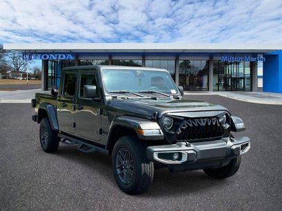 Used 2024 Jeep Gladiator Sport