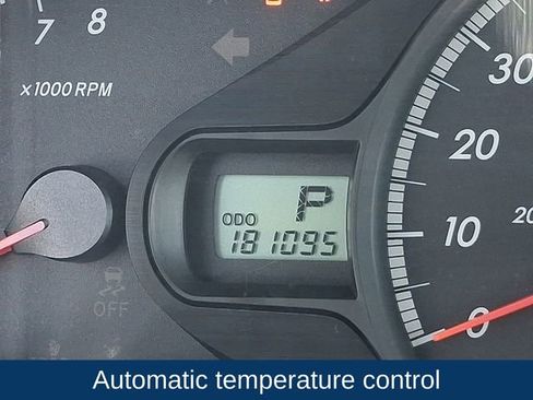 Used 2013 Toyota Sienna LE FWD image 6