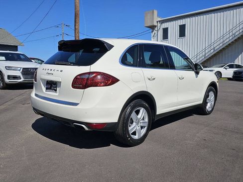 Used 2012 Porsche Cayenne AWD/4WD image 18