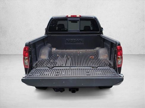 Used 2013 Nissan Frontier SV RWD image 6